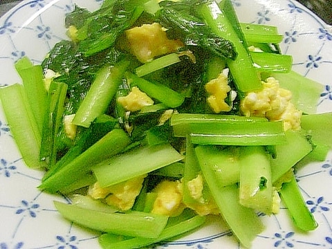 小松菜と卵のナンプラー炒め